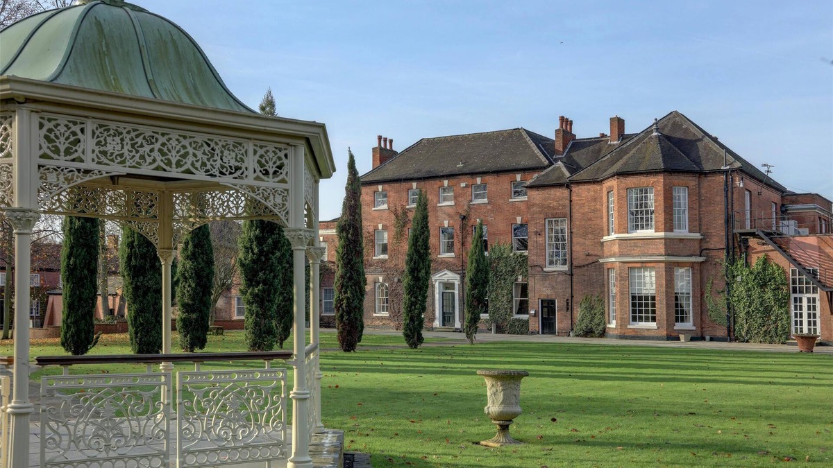 Best Western Plus West Retford Hotel