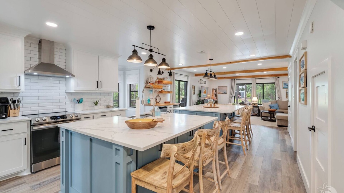 LakeHouse30A - 3BR/3BA-Lakefront/Close to beach!