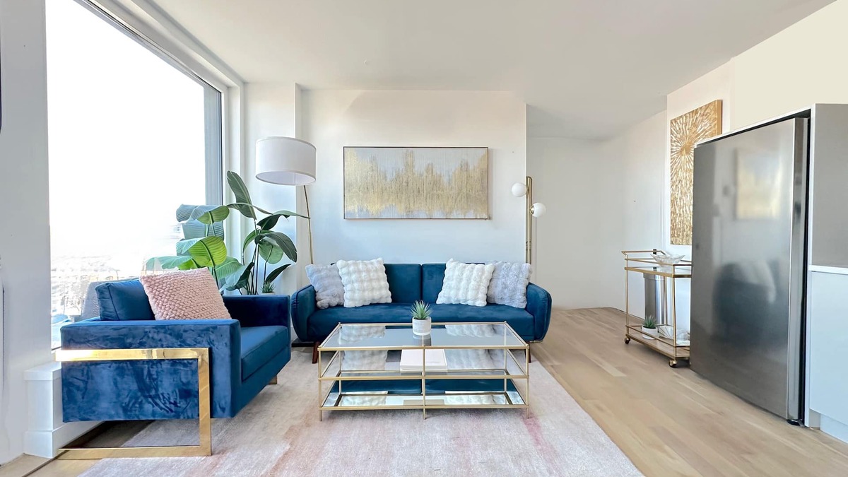 Modern Guest Suite with Large Private Terrace Williamsburg