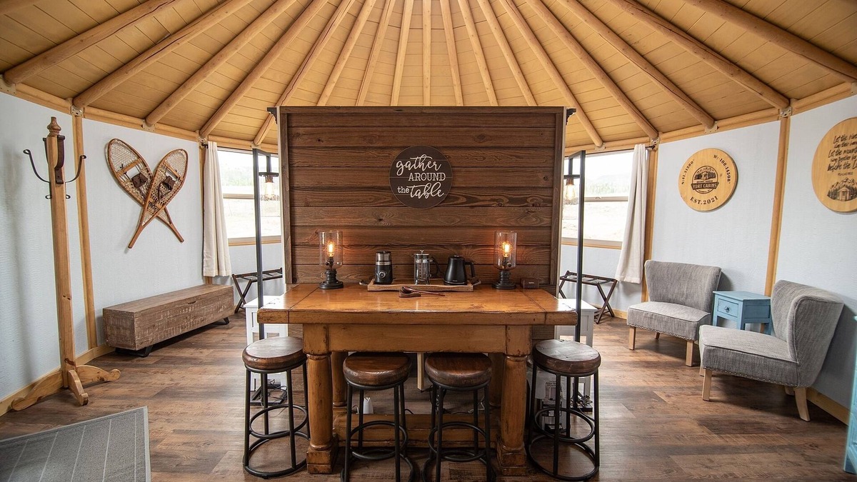Snowy Range Yurt Cabins - Blue Yurt