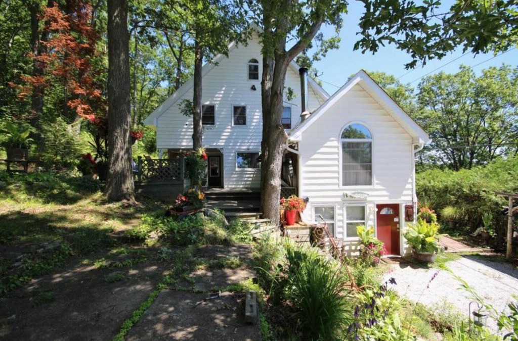 The Oaks Lake House