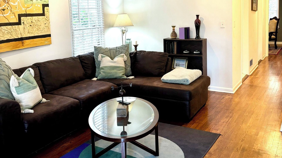 Walk to Piedmont Park, Townhouse Sleeps 6, Fire Pit , Parking