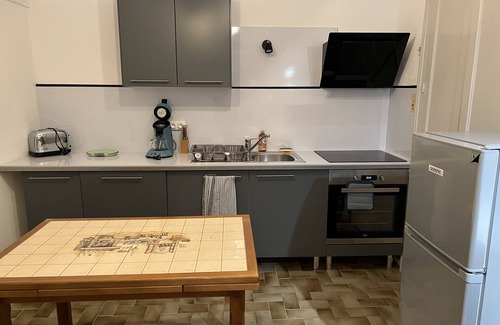 Luxeuil-les-Bains Apartment | Ideal Getaway: Pet-Friendly Grand F2 Steps from Thermes