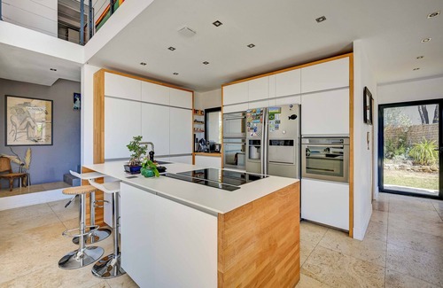 Est House | Elegant Retreat Steps from Historic Aix-en-Provence
