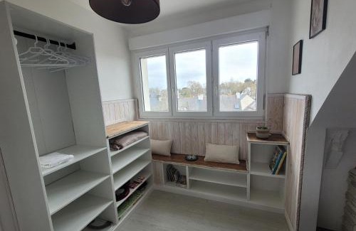 Larmor-Plage Apartment | Step Away to the Ocean: Family-Friendly Getaway Awaits!