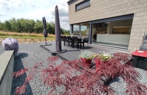 Manhay House | Discover À l'orée de la Fôret: Oceanfront Bliss Awaits