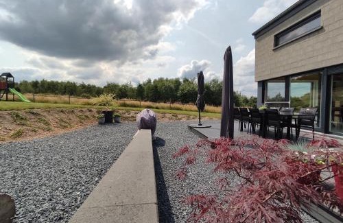 Manhay House | Discover À l'orée de la Fôret: Oceanfront Bliss Awaits