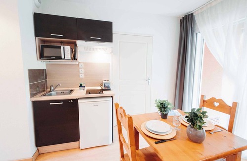 Ax-les-Thermes Apartment | À proximité de la télécabine | Piscine extérieure