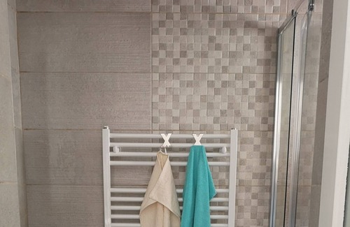 Gyula Apartment | Top-Rated Á-B Apartman: Spa & Family-Friendly Amenities