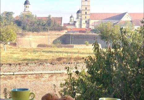Alba Iulia Apartment | Pet-Friendly Stays at Á Citadelle de Caroline - Rated 9.1