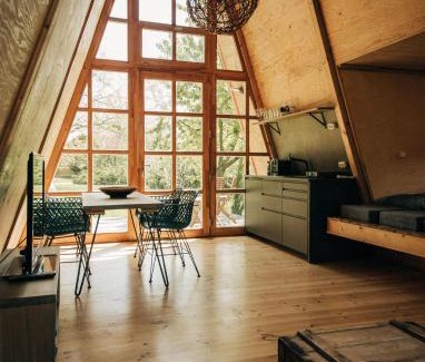 Abrahamhegy House | Ábrahám Cabin House: Pet-Friendly Retreat Near Nature