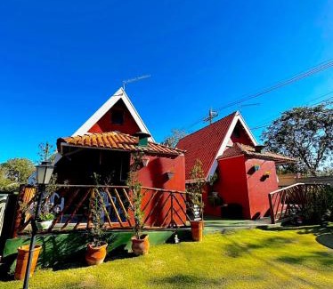 Sao Pedro Ski Chalet | Cozy Chalés & Lofts with Pool Near Thermas - Rated 9/10