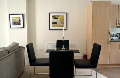 Killin Apartment | Álainn Eve: Guest Rated 9/10 with Hot Tub & Breakfast