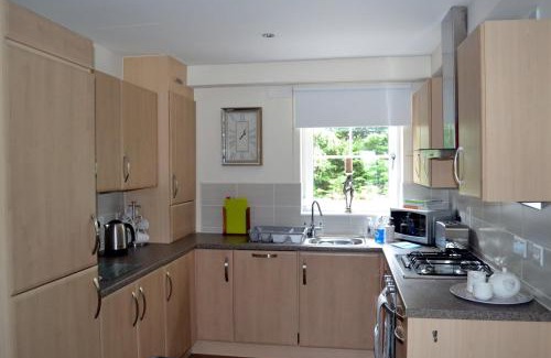 Killin Apartment | Álainn Eve: Guest Rated 9/10 with Hot Tub & Breakfast