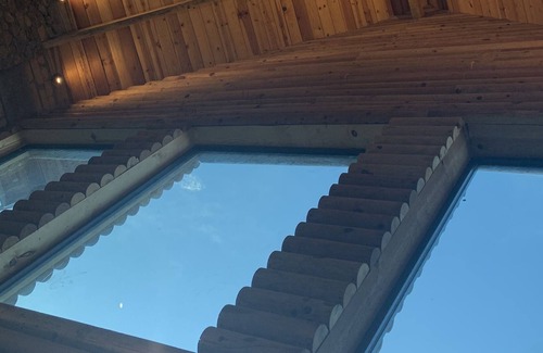 Arteaga Cabin | Área privada con una cabaña nueva equipado con todas las comodidades.
