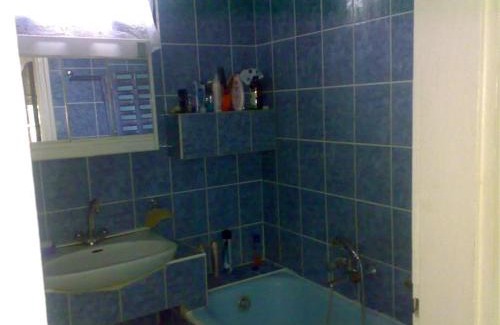 Hajduszoboszlo Apartment | Relax at Árnyas Vendégház with Ocean Views & Private Beach