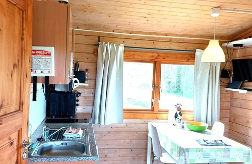 Eidar Cottage | Cozy Ásgeirsstaðir Cottages: Family-Friendly with Breakfast