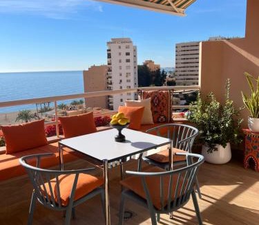 Aguadulce Apartment | Beachfront Ático in Puerto de Aguadulce - Rated 9.8/10
