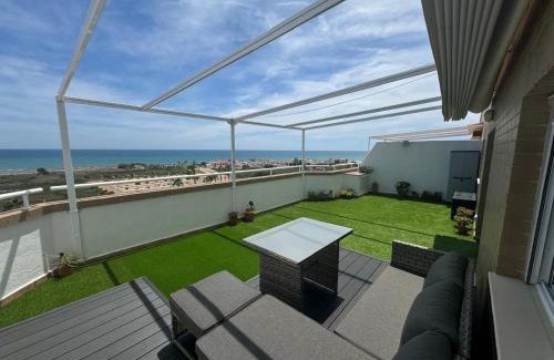 Cabanes Apartment | Experience Ático Amanecer Mediterráneo: Oceanfront Bliss