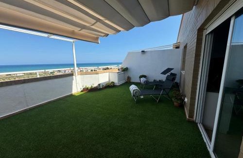Cabanes Apartment | Experience Ático Amanecer Mediterráneo: Oceanfront Bliss