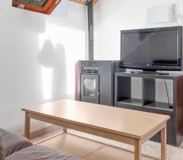 Canfranc Apartment | Family-Friendly Ático Canfranc: Your Ideal Getaway