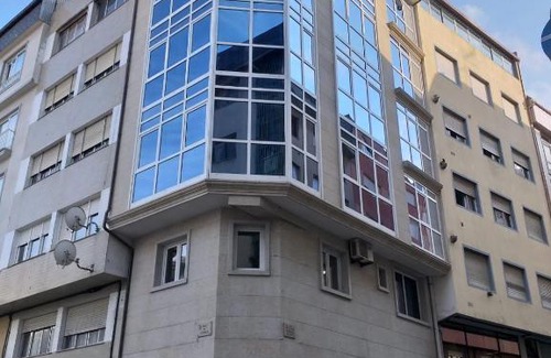 Dean Pequeno Apartment | Cozy ÁTICO EN RIBEIRA: 4-Star Stay in the Heart of Town