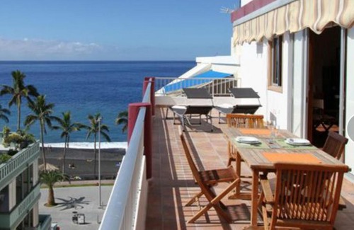 Puerto Naos Apartment | Oceanfront Retreat with Breathtaking Sea Views