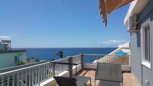 Puerto Naos Apartment | Oceanfront Retreat with Breathtaking Sea Views