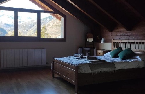 Linsoles Apartment | Cozy Duplex Retreat at Casa Ximet with Pool Access