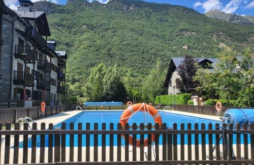 Linsoles Apartment | Cozy Duplex Retreat at Casa Ximet with Pool Access