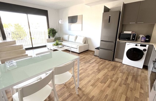 Terrassa Apartment | Stylish Ático/Dúplex with Terrace and Spa Amenities