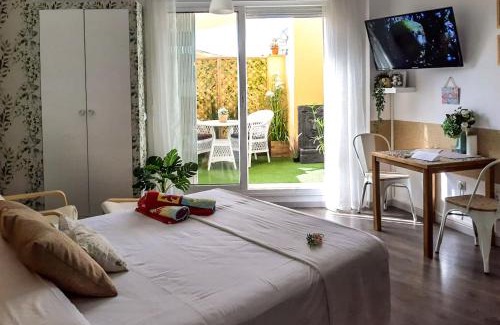 Capuchinos Apartment | Oceanfront Ático Dos Terrazas in Málaga Centro - Rated 10/10