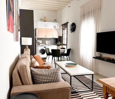 Triana Apartment | Stylish Ático Duplex Triana in Sevilla with Family Amenities