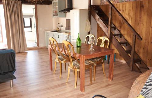 Chulilla Apartment | Kid-Friendly Ático El Más allá with Impressive 8.6 Rating