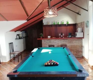 Ciudad Jardin Apartment | Child-Friendly Ático en Ciudad Jardín with Great Reviews
