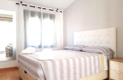 Monzon Apartment | Experience Ático en Monzón: Pet-Friendly Retreat with Top Ratings