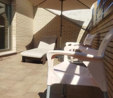 Corella Apartment | Oceanfront Getaway: Ático Entero en Corella, Rated 9.4