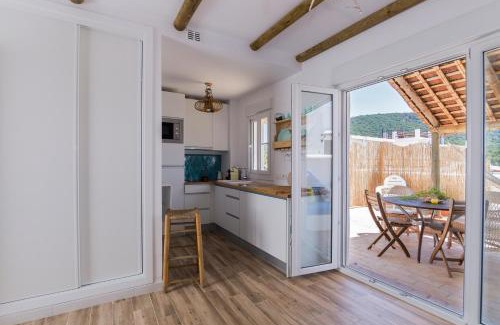 Los Canos de Meca Apartment | Oceanfront Ático Junto al Mar with Breathtaking Views