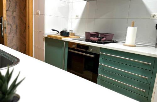 Roquetas de Mar Apartment | Ideal Rooftop Retreat Near Teatro AUDITORIO in Roquetas