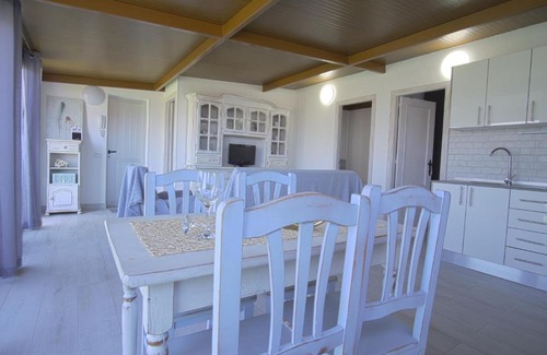 Los Abrigos Apartment | Oceanfront Retreat: ÁTICO LAS ALGAS with Ocean View