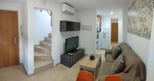 Ciudad Jardin Apartment | Family-Friendly Ático Málaga Tallaví with Great Reviews