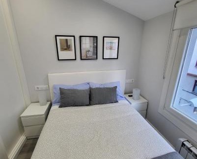 La Coruna Apartment | Serene Ático Merced: Family-Friendly Retreat Awaits