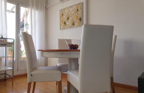 San Pablo Apartment | Bright Attic with Parking - 4-Star, Pet-Friendly Retreat