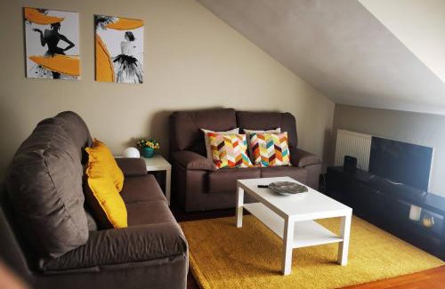 Brion Apartment | Discover Ático Río Pego: Family-Friendly Retreat with 9.4 Rating