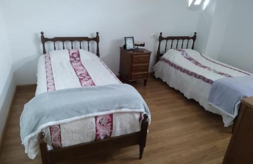 Xinzo de Limia Apartment | Guest Rated Ático Rosita: Ideal for Families on Camino de Santiago