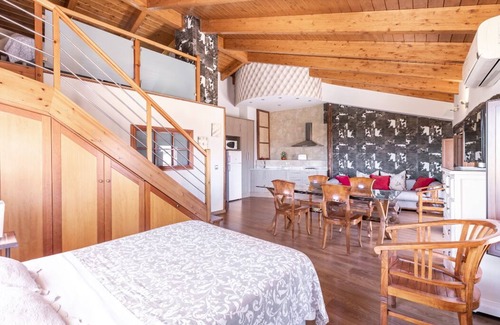 Adahuesca Apartment | Loft-Style Retreat with Hot Tub & Spa Amenities