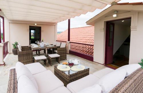 San Sadurnino Apartment | Trendy Loft in San Sadurniño - Rated 9.3/10 by Guests