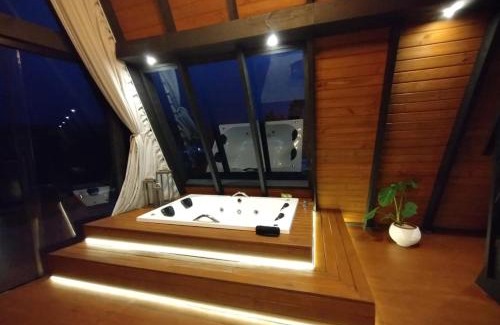 Cambara do Sul Ski Chalet | Pet-Friendly Ávora Cabana: Top-Rated with Breakfast & Hot Tub