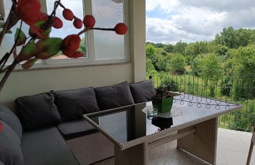 Nedescina Apartment | Oceanfront Retreat - Âme de la nature, A 4-Star Experience