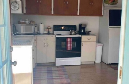 Groveport Apartment | Idyllic Ä Hideaway: Guest Rated 9.8 with Spa & Kitchen